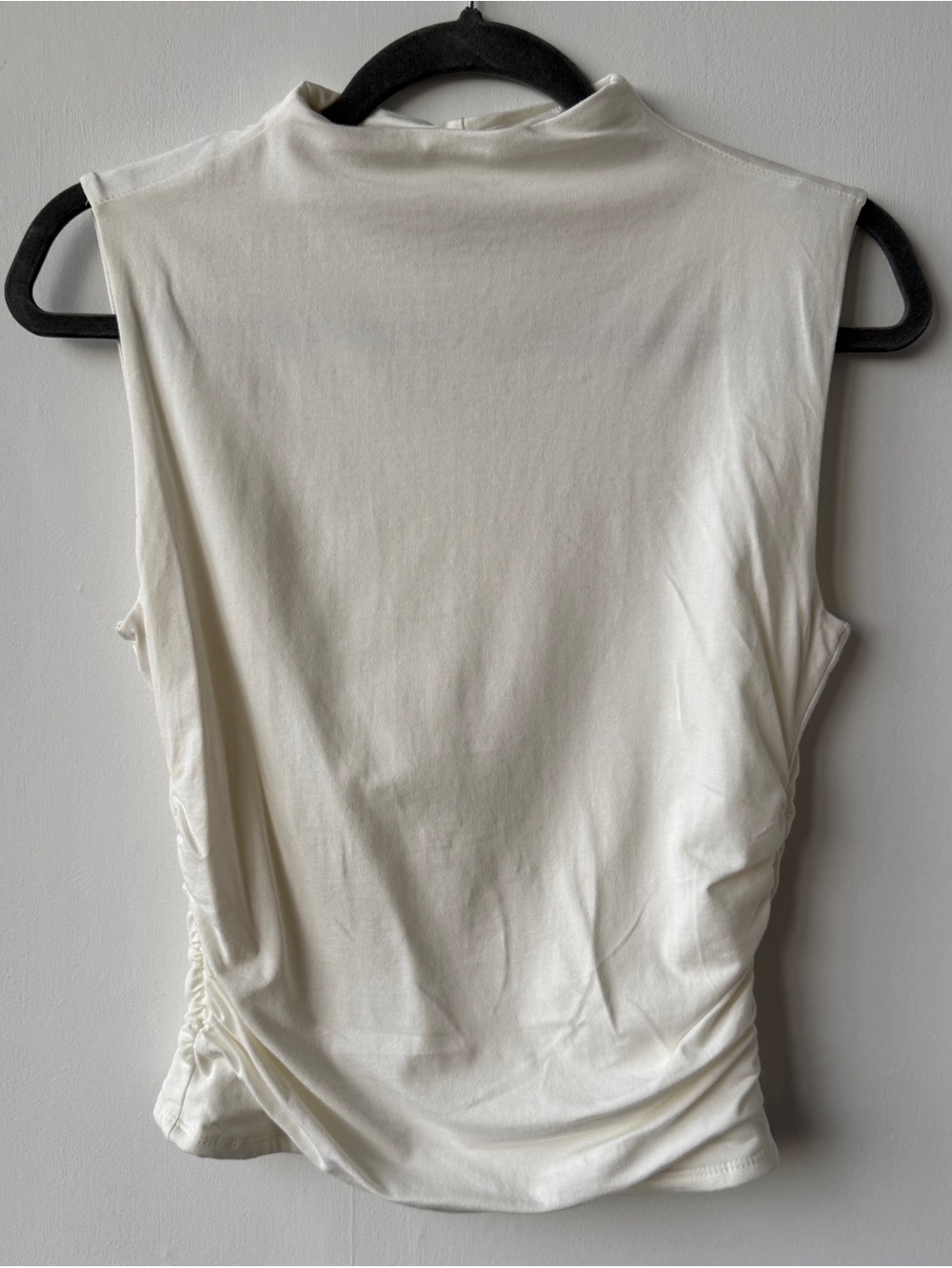 SO Sleeveless Mock-Neck Top in Cream Womens M